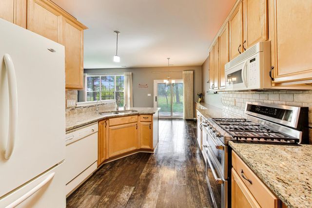 1447 Charlevoix Way, Schererville, IN 46375