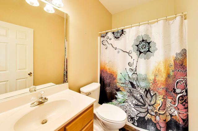 1447 Charlevoix Way, Schererville, IN 46375
