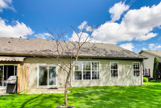 1447 Charlevoix Way, Schererville, IN 46375