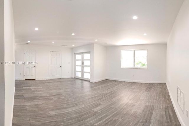 6634 SW 76th Ter, South Miami, FL 33143