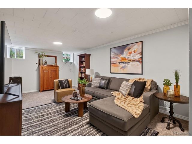 3220 N Madison St, Denver, CO 80205
