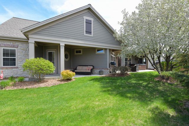 N114W17862 Blackstone COURT, Germantown, WI 53022