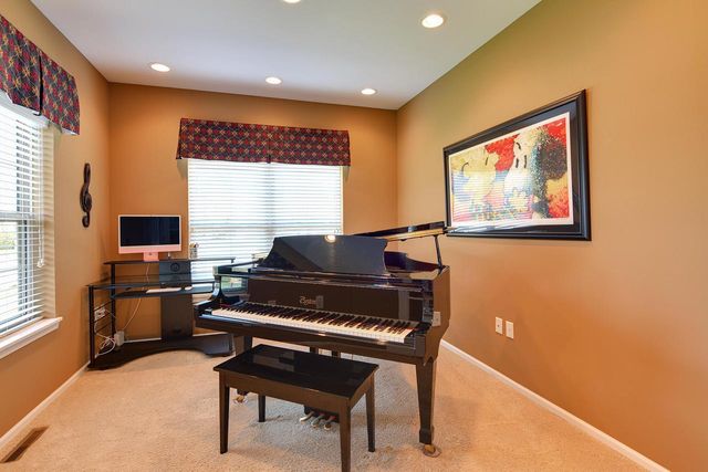N114W17862 Blackstone COURT, Germantown, WI 53022