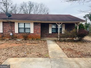 1075 Eastview Road NE UNIT A, Conyers, GA 30012