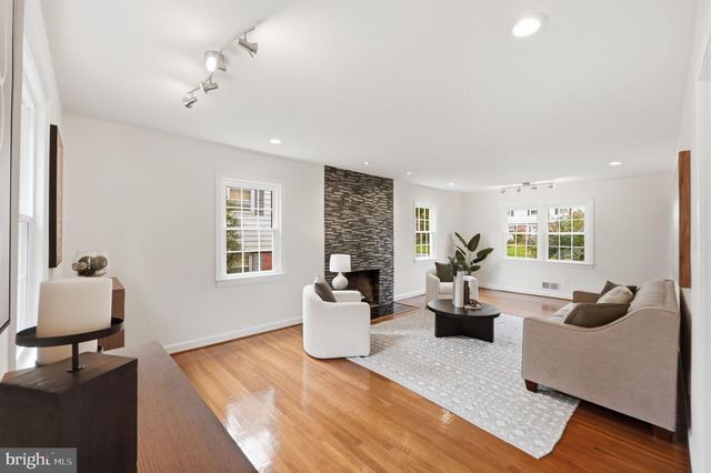 5611 CORNISH WAY, Alexandria, VA 22315