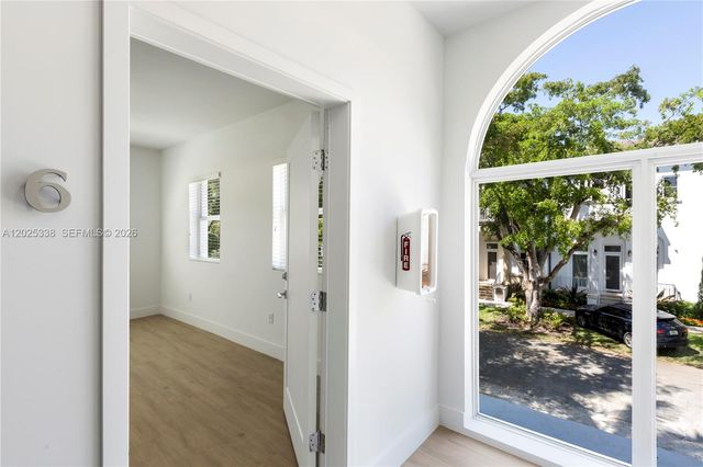 628 Santander Ave 3, Coral Gables, FL 33134