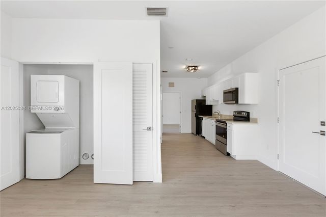 628 Santander Ave 3, Coral Gables, FL 33134
