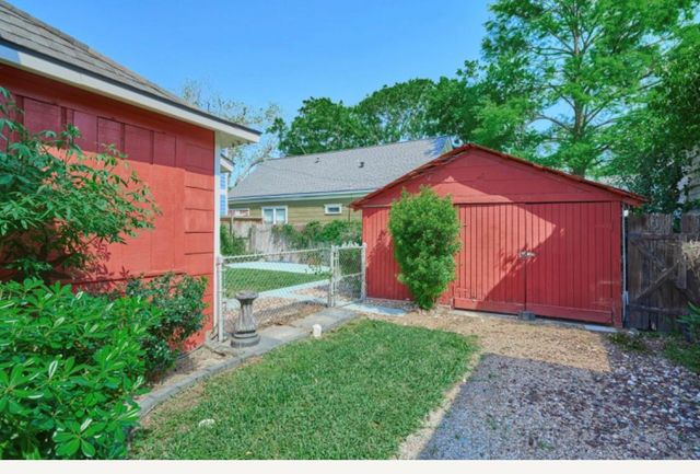 219 W 13th Street, Houston, TX 77008