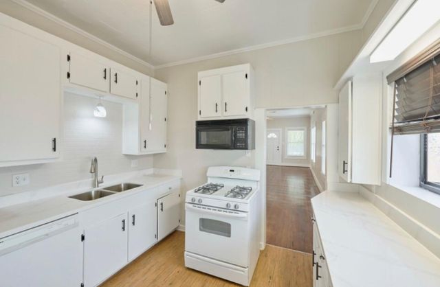 219 W 13th Street, Houston, TX 77008