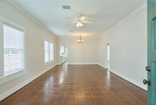 219 W 13th Street, Houston, TX 77008