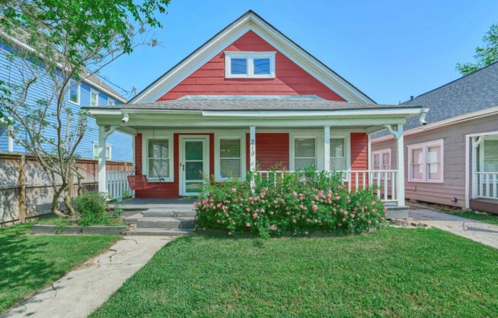 219 W 13th Street, Houston, TX 77008