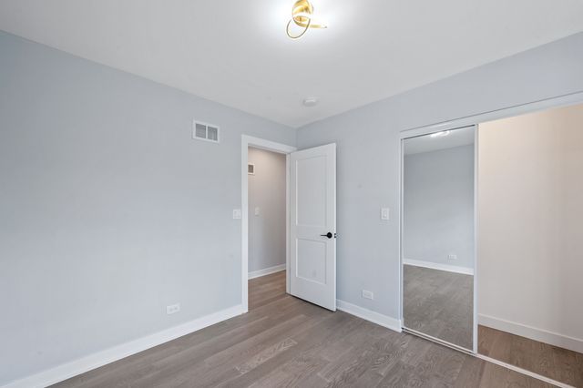 406 N Elm Street, Mount Prospect, IL 60056