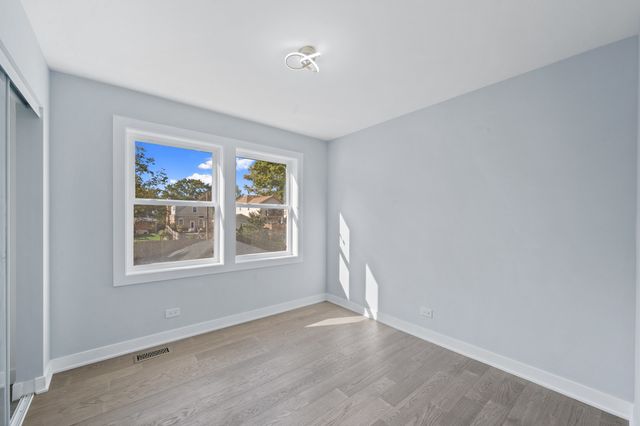 406 N Elm Street, Mount Prospect, IL 60056