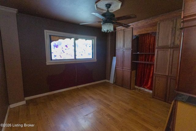 9409 Dalton Dr, Louisville, KY 40272