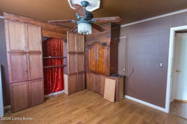 9409 Dalton Dr, Louisville, KY 40272