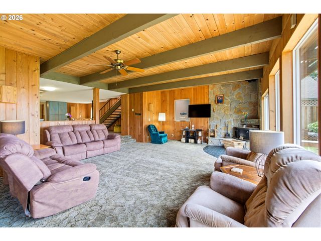 1349 Ne EAST DEVILS LAKE Rd, Otis, OR 97368