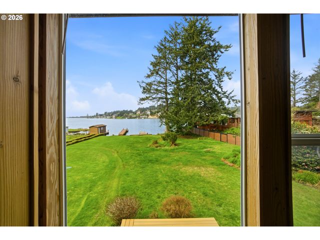 1349 Ne EAST DEVILS LAKE Rd, Otis, OR 97368