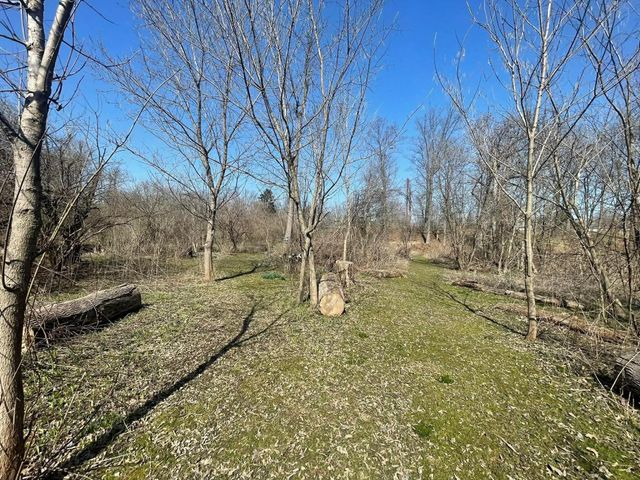 000 Grady Street, Chesterton, IN 46304