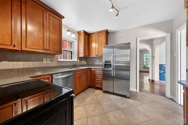 7828 Stanford Avenue, University City, MO 63130