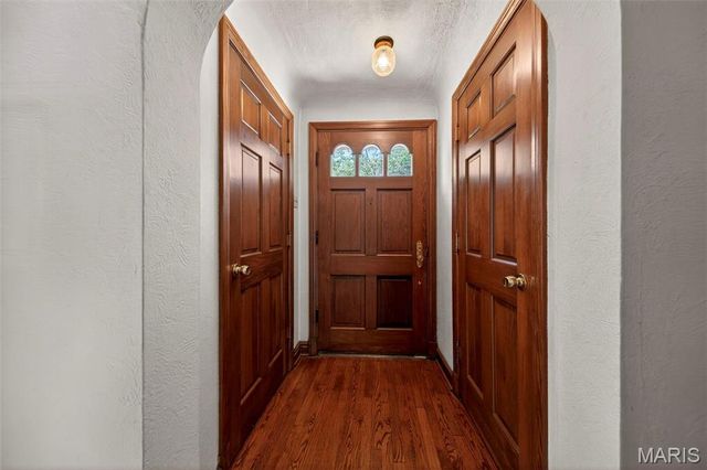 7828 Stanford Avenue, University City, MO 63130