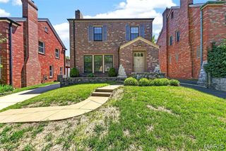 7828 Stanford Avenue, University City, MO 63130