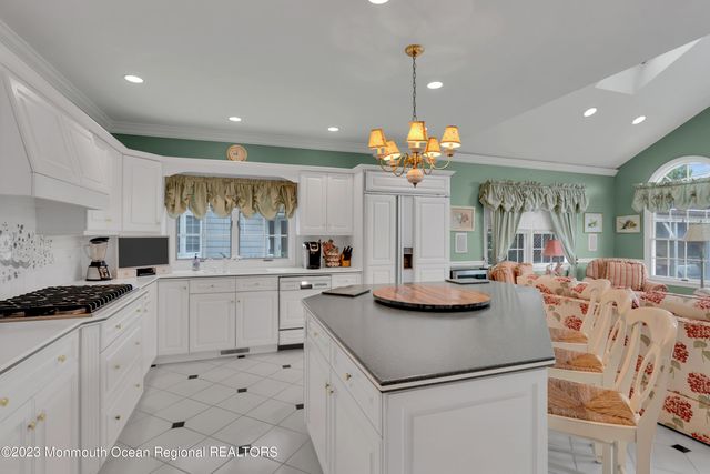 5 New York Boulevard, Sea Girt, NJ 08750