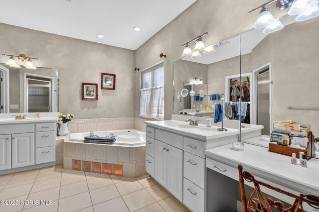 7961 Clover Creek Road, Maumee, OH 43537