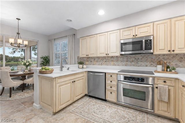 13110 Pebblebrook Point CIR 102, Fort Myers, FL 33905