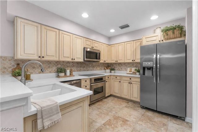 13110 Pebblebrook Point CIR 102, Fort Myers, FL 33905