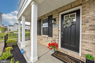 2 KARPOVICH ALY, Bridgeport, PA 19405