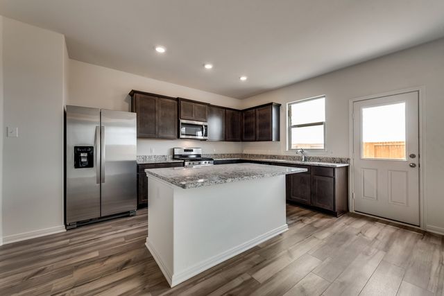 301 Shaw Creek Boulevard, Ferris, TX 75125