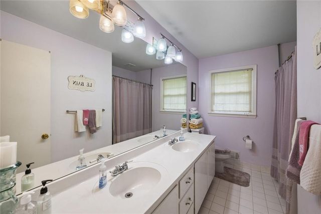 1125 Crest Brook Lane, Roswell, GA 30075