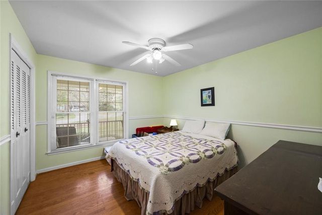 1125 Crest Brook Lane, Roswell, GA 30075