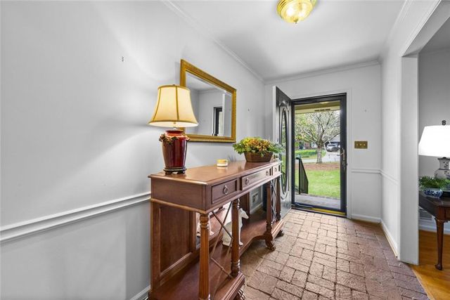 1125 Crest Brook Lane, Roswell, GA 30075