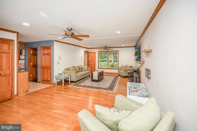 3 FRANKLIN ST, Stafford, VA 22556