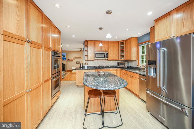 3 FRANKLIN ST, Stafford, VA 22556