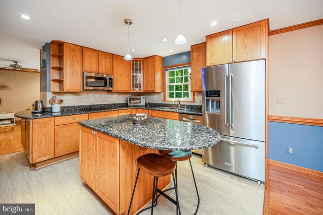 3 FRANKLIN ST, Stafford, VA 22556