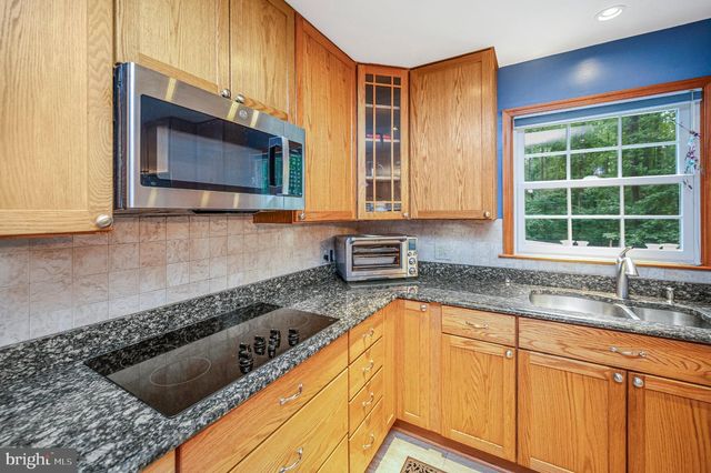 3 FRANKLIN ST, Stafford, VA 22556