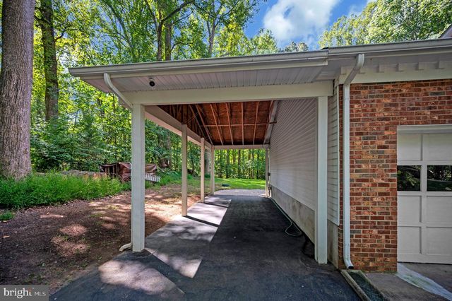 3 FRANKLIN ST, Stafford, VA 22556