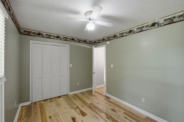 1466 W Grab Creek Rd, Dickson, TN 37055