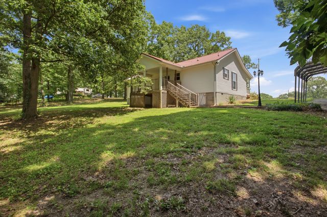 1466 W Grab Creek Rd, Dickson, TN 37055