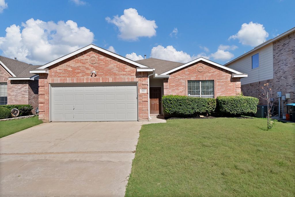 3813 Cane River Road, Fort Worth, TX 76244