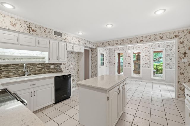 5 BUNKER HILL Street, Conway, AR 72034
