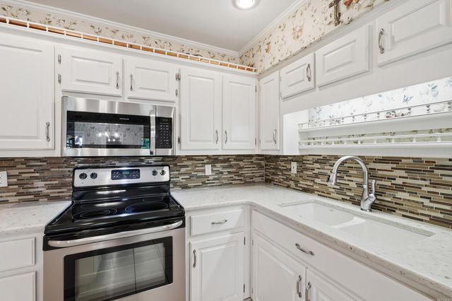 5 BUNKER HILL Street, Conway, AR 72034