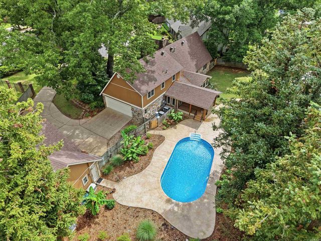 5 BUNKER HILL Street, Conway, AR 72034
