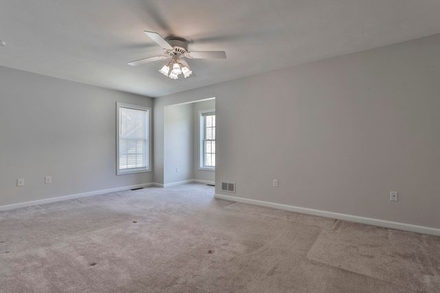 11 Echo Shore Drive, Merrimack, NH 03054