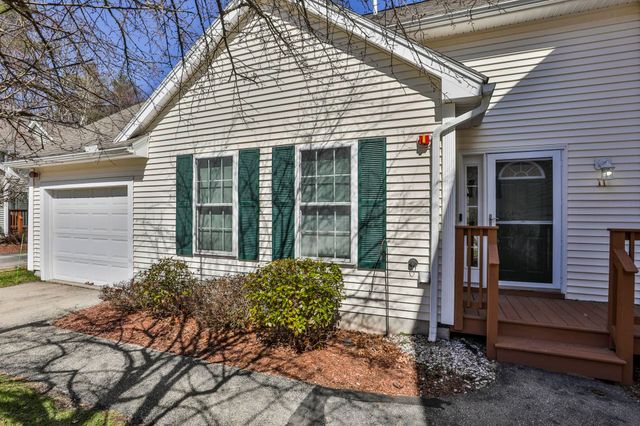 11 Echo Shore Drive, Merrimack, NH 03054