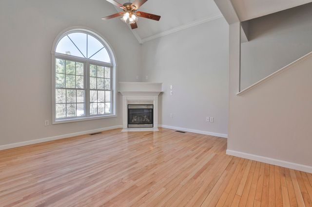 11 Echo Shore Drive, Merrimack, NH 03054