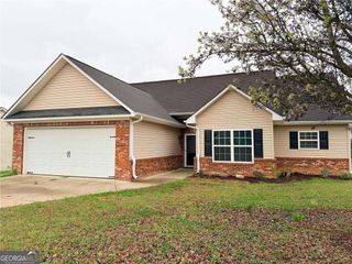 107 Colton Drive, Calhoun, GA 30701