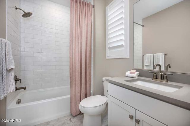 18012 W LARKSPUR Drive, Goodyear, AZ 85338